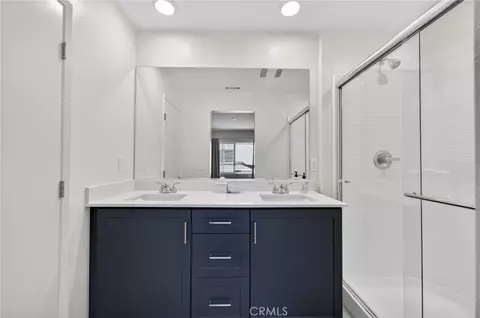 Bath - 35177 Rangpur Ln, Fallbrook, CA 92028 photo 2 of 5