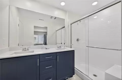 Bath - 35177 Rangpur Ln, Fallbrook, CA 92028 photo 3 of 5