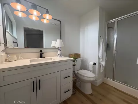Bath - 3252 Via Altamira, Fallbrook, CA 92028 photo 1 of 3