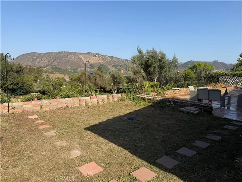 Exterior - 3252 Via Altamira, Fallbrook, CA 92028 photo 5 of 16