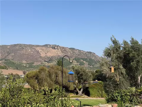 Exterior - 3252 Via Altamira, Fallbrook, CA 92028 photo 5 of 19