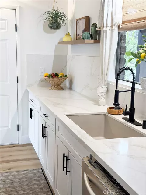 Kitchen - 3252 Via Altamira, Fallbrook, CA 92028 photo 2 of 2