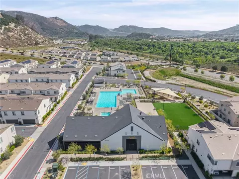 View/Area - 35172 Grove Trl, Fallbrook, CA 92028 photo 3 of 5