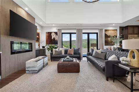 Living - 43843 Mountain Run, Temecula, CA 92590 photo 3 of 5