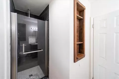 Bath - 1354 S Maple, Escondido, CA 92025 photo 4 of 4