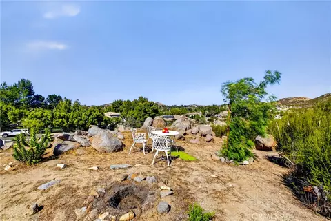 Exterior - 17639 Big Sky Cir, Perris, CA 92570 photo 4 of 17