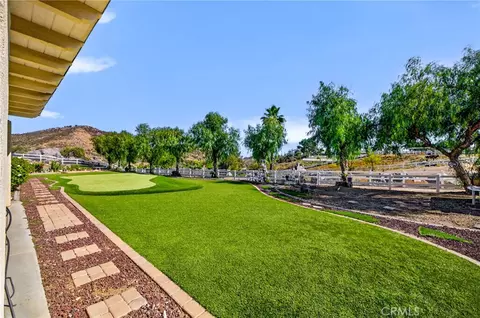 Exterior - 17639 Big Sky Cir, Perris, CA 92570 photo 11 of 17