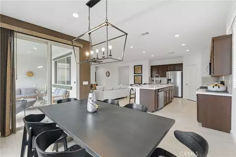 Dining - 29743 Laurel Ct, Menifee, CA 92584 photo 3 of 4