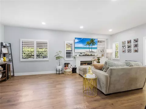 Living - 31422 Heitz, Temecula, CA 92591 photo 2 of 5