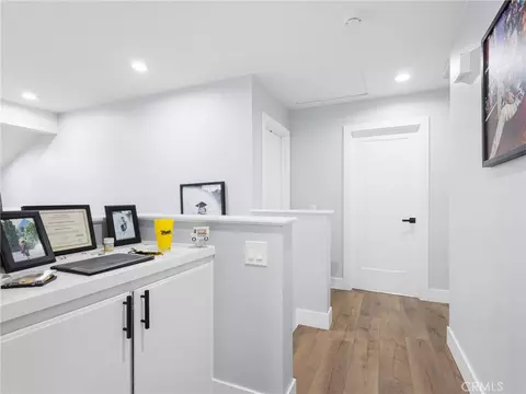 Entry Way - 31422 Heitz, Temecula, CA 92591 photo 7 of 8