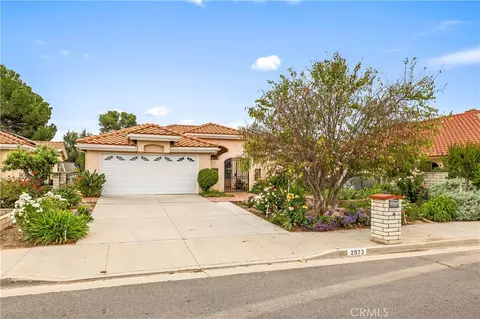 Exterior - 2573 Maple Dr, Hemet, CA 92545 photo 2 of 11