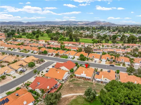 View/Area - 2573 Maple Dr, Hemet, CA 92545 photo 4 of 6