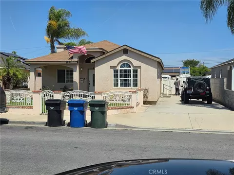 5621 Vonnie Ln, Cypress, CA 90630