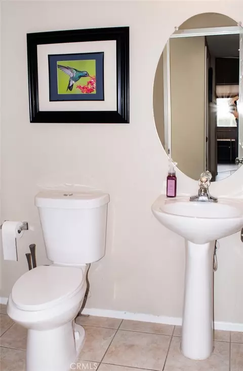 Bath - 33634 Emerson #B, Temecula, CA 92592 photo 1 of 2