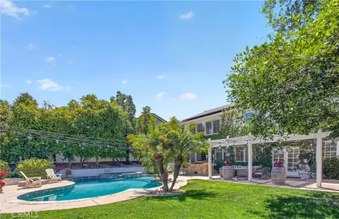 Exterior - 31928 Cercle Chambertin, Temecula, CA 92591 photo 8 of 15
