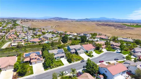 View/Area - 31928 Cercle Chambertin, Temecula, CA 92591 photo 7 of 16