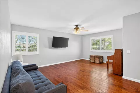 Living - 31928 Cercle Chambertin, Temecula, CA 92591 photo 2 of 2