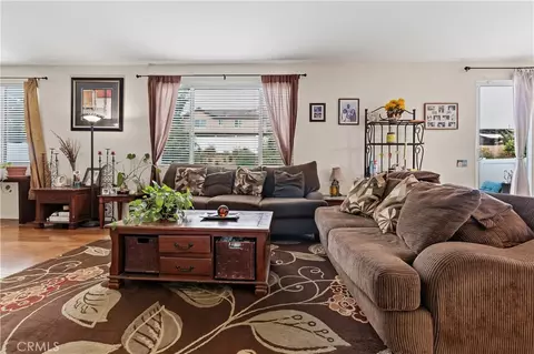 Living - 152 Alabaster Loop, Perris, CA 92570 photo 3 of 4