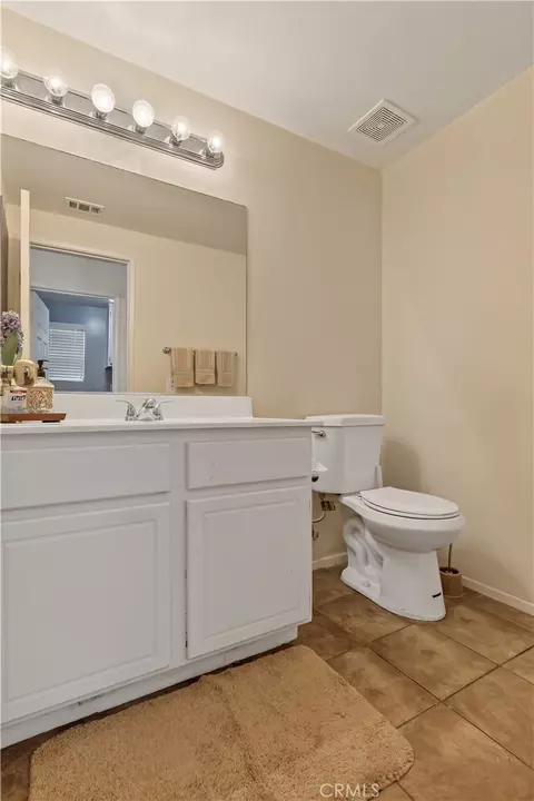 Bath - 152 Alabaster Loop, Perris, CA 92570 photo 1 of 2
