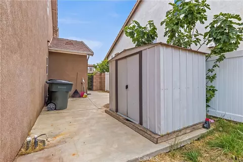 Exterior - 152 Alabaster Loop, Perris, CA 92570 photo 2 of 4
