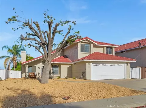15660 Lake Ridge Rd, Lake Elsinore, CA 92530