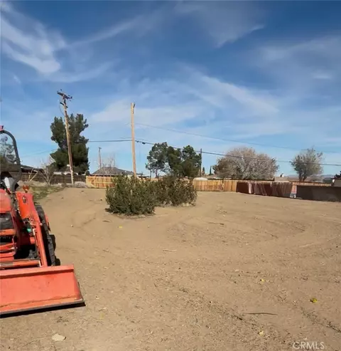 0 Vine, Hesperia, CA 92345 photo 3