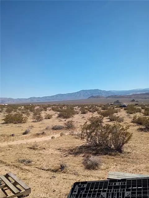 0 End, Lucerne Valley, CA 92356 photo 2