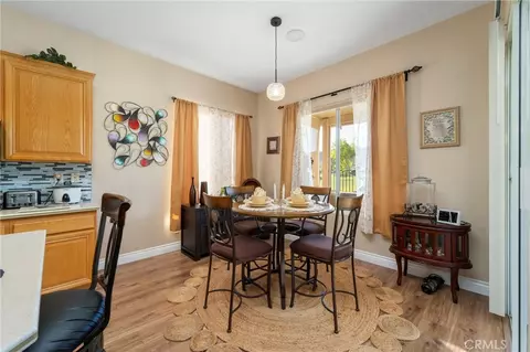 Dining - 29325 Sparkling Dr, Menifee, CA 92584 photo 2 of 3