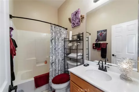 Bath - 29325 Sparkling Dr, Menifee, CA 92584 photo 1 of 4