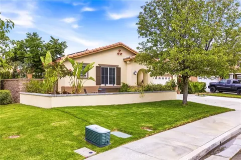 Exterior - 29302 Fall Riv, Menifee, CA 92584 photo 2 of 6