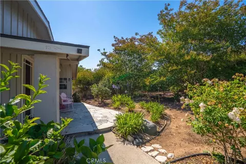 Exterior - 1611 Hillcrest, Fallbrook, CA 92028 photo 7 of 17