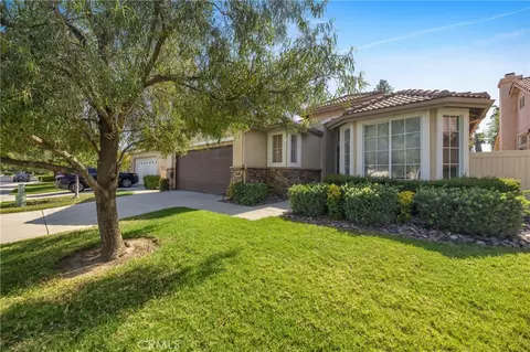 29303 Hidden Lake Dr, Menifee, CA 92584