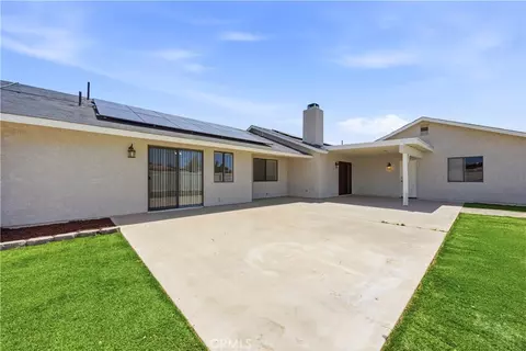 Exterior - 7596 Arcadia Ave, Hesperia, CA 92345 photo 2 of 6