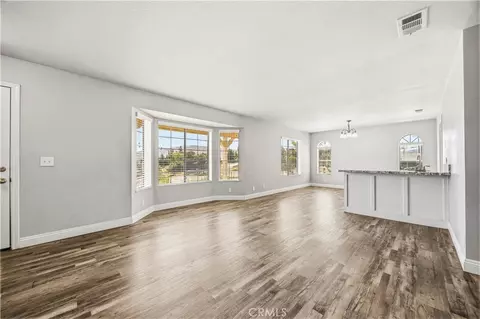 Living - 7596 Arcadia Ave, Hesperia, CA 92345 photo 4 of 6