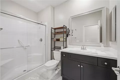 Bath - 45856 Cebalo St, Temecula, CA 92592 photo 4 of 4