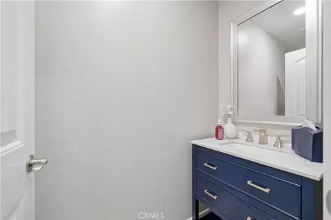 Bath - 45856 Cebalo St, Temecula, CA 92592 photo 1 of 4
