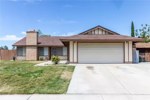 25557 White Oak Dr, Hemet, CA 92544