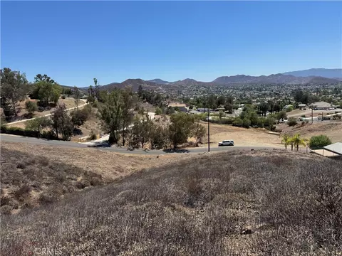 0 Beverly, Menifee, CA 92587 photo 3
