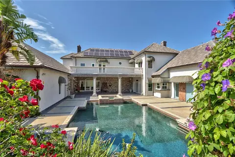 Exterior - 46856 El Prado, Temecula, CA 92590 photo 7 of 19
