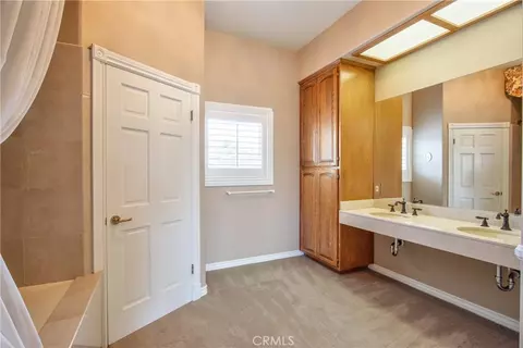Bath - 46856 El Prado, Temecula, CA 92590 photo 4 of 7