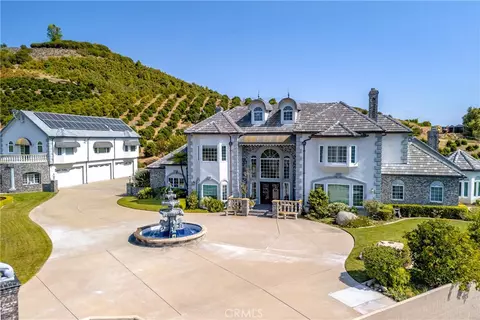 Exterior - 46856 El Prado, Temecula, CA 92590 photo 15 of 19