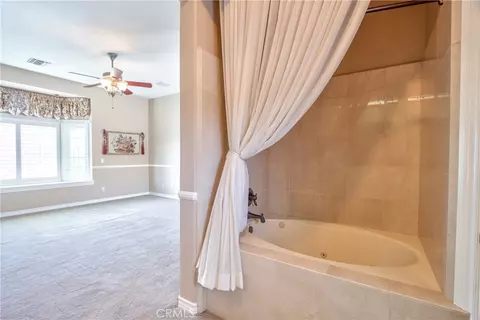 Bath - 46856 El Prado, Temecula, CA 92590 photo 5 of 7