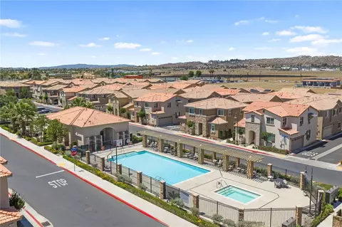154 Ambrosia Ct, Perris, CA 92571