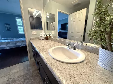 Bath - 44780 Adam, Temecula, CA 92592 photo 4 of 5