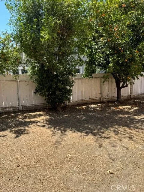 Exterior - 629 E Latham Ave, Hemet, CA 92543 photo 6 of 7