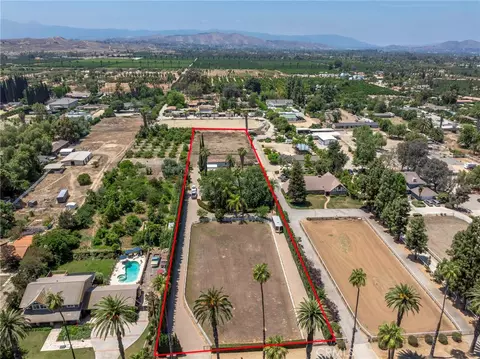 View/Area - 2116 Gratton, Riverside, CA 92504 photo 1 of 5