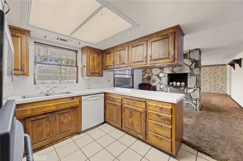 Kitchen - 2116 Gratton, Riverside, CA 92504 photo 3 of 4