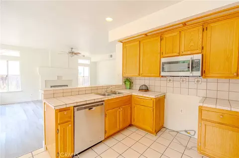 Kitchen - 40426 Yardley Ct, Temecula, CA 92591 photo 1 of 3