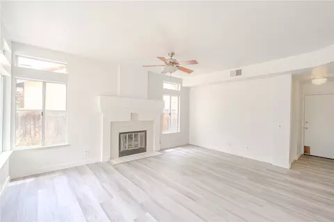 Living - 40426 Yardley Ct, Temecula, CA 92591 photo 8 of 14