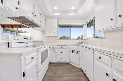 Kitchen - 1776 Saint Peters, Fallbrook, CA 92028 photo 1 of 2